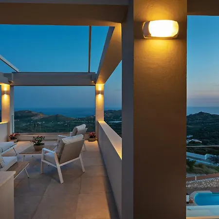New Sunset With Heated Pool & Childrens Area, Walk To Restaurant