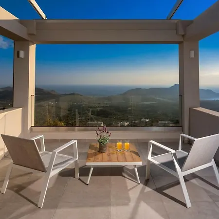 Villa New Sunset With Heated Pool & Childrens Area, Walk To Restaurant Plakias